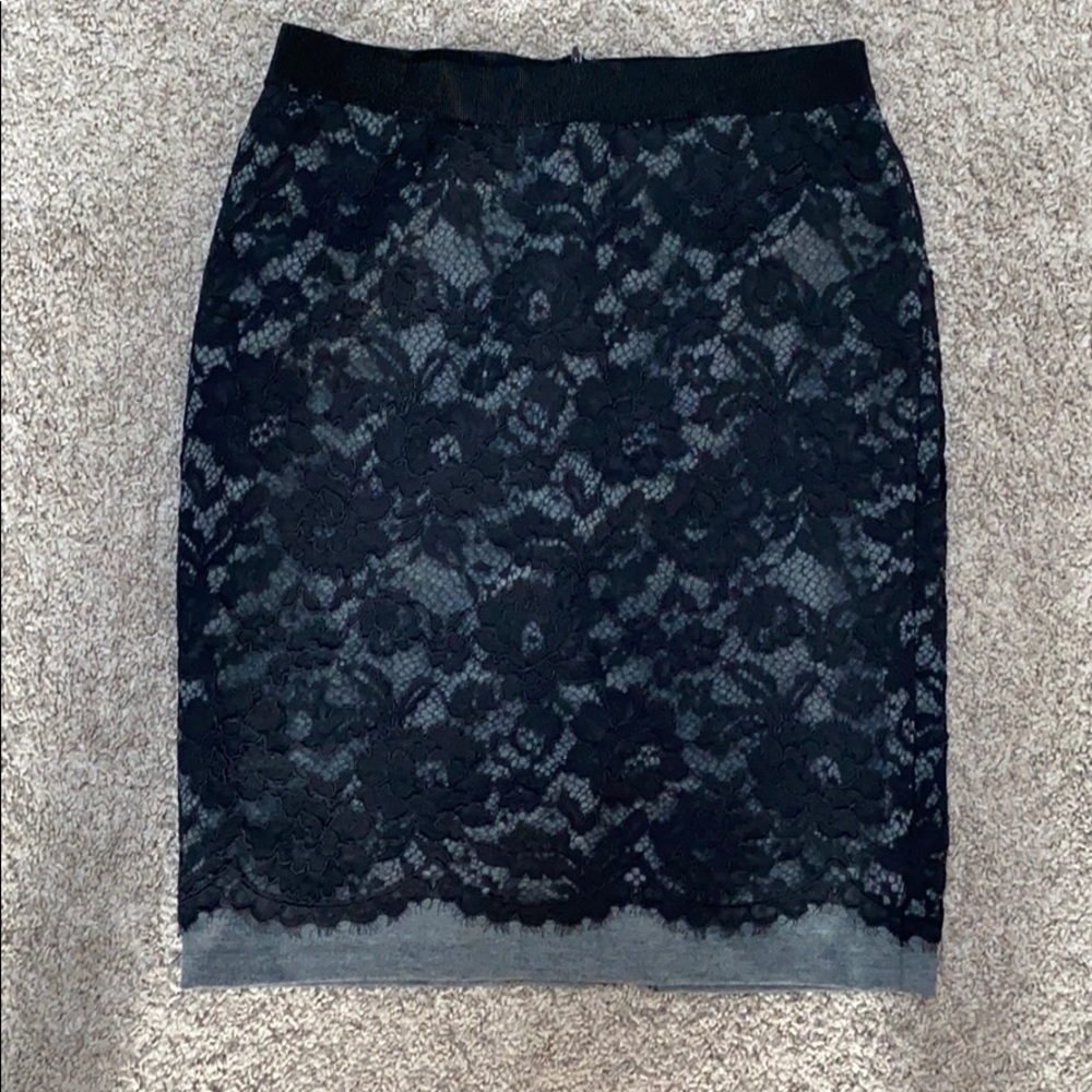 LOFT lace stretch pencil skirt